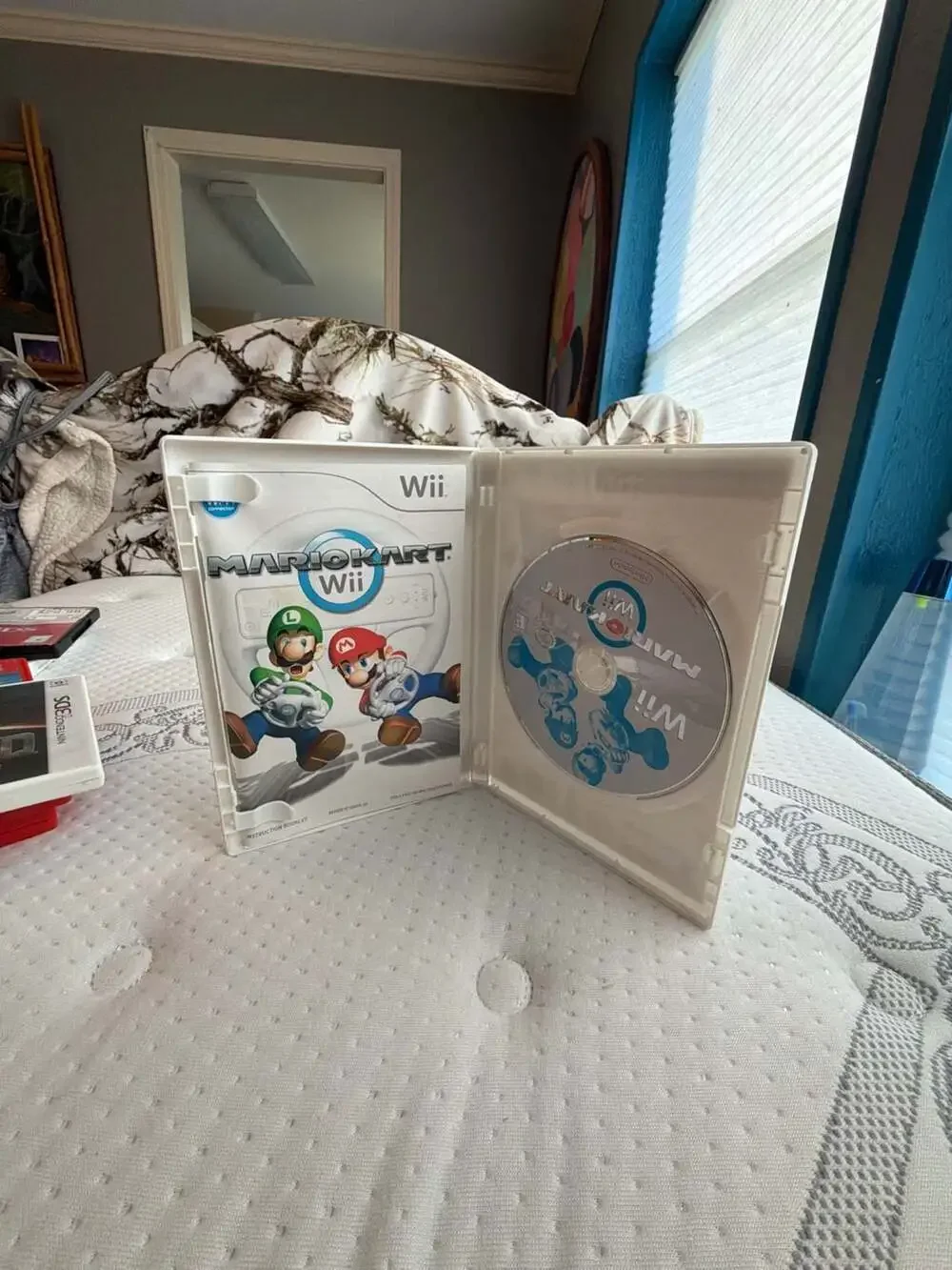 Mario Kart Wii Nintendo Wii Video Game (Complete in Case)